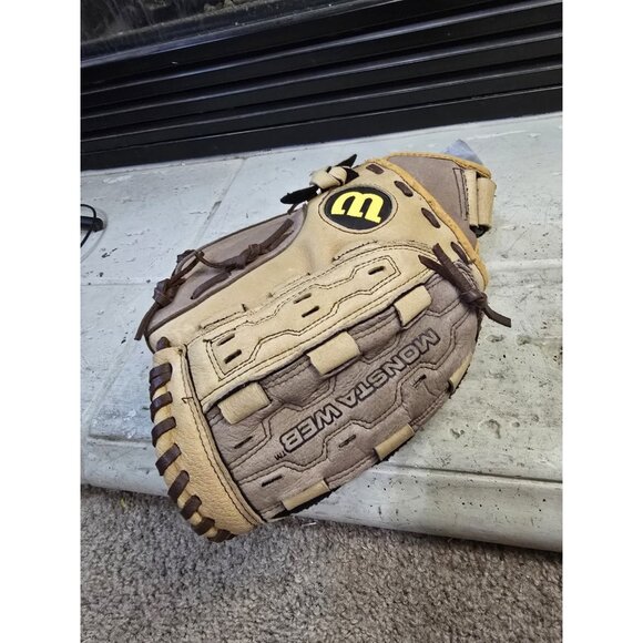 Wilson A440 Genuine Leather Fast Pitch Monsta Web EZ Snap Baseball Glove 12" RHT - Picture 1 of 9